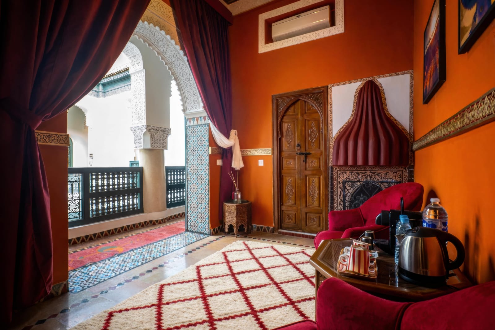 Royal Suite interior, Riad Dar Alhambra