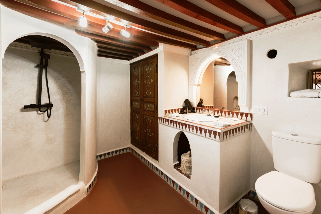 Beldi Room interior, Riad Dar Alhambra